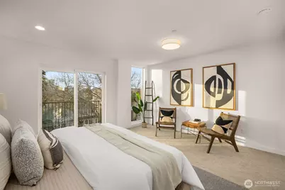 914 C 15th Avenue, Seattle, WA 98122 - Photo 2