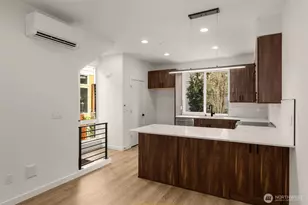 914 C 15th Ave, Seattle, WA 98122 - Photo 26