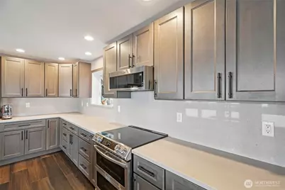 514 39th Street NW, Marysville, WA 98271 - Photo 6