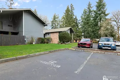 1605 149th Place SE #1, Bellevue, WA 98007 - Photo 20