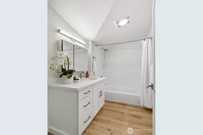 1126 14th Ave #G, Seattle, WA 98122 - Photo 24