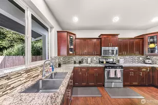 2646 Lochcarron Dr, Ferndale, WA 98248 - Photo 10