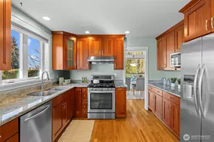 926 Dayton St, Edmonds, WA 98020 - Photo 10