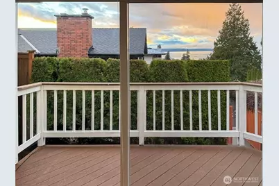 926 Dayton Street, Edmonds, WA 98020 - Photo 8
