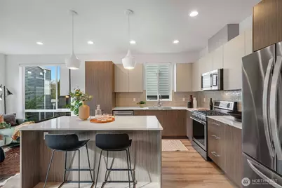 1116 18th Avenue #A, Seattle, WA 98122 - Photo 8