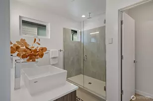 1116 18th Ave, Seattle, WA 98122 - Photo 16