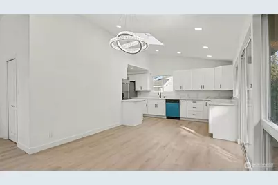 5412 116th Place SE, Bellevue, WA 98006 - Photo 10