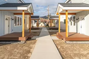 415 E Okanogan Ave, Chelan, WA 98816 - Photo 2