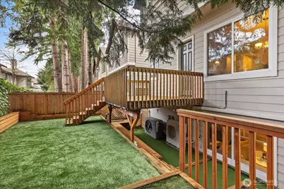 6825 156th Place NE, Redmond, WA 98052 - Photo 32