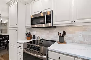 23210 SE 312th St, Black Diamond, WA 98010 - Photo 8