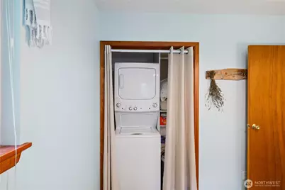 7370 Holiday Boulevard, Anacortes, WA 98221 - Photo 12