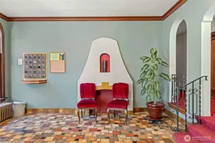 411 Boylston Ave E, Seattle, WA 98102 - Photo 16