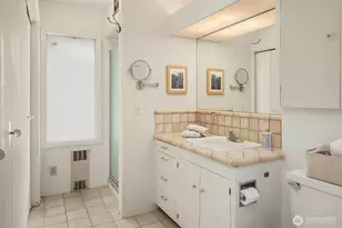 1208 E Newton St, Seattle, WA 98102 - Photo 24