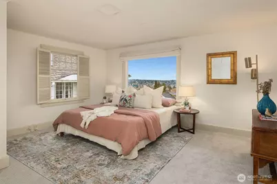 1208 E Newton Street, Seattle, WA 98102 - Photo 30