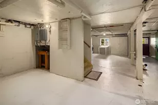 1208 E Newton St, Seattle, WA 98102 - Photo 32