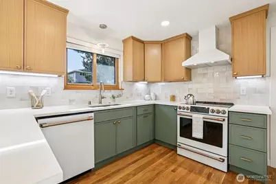 503 NW 203rd Street, Shoreline, WA 98177 - Photo 10