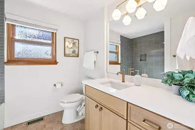 503 NW 203rd Street, Shoreline, WA 98177 - Photo 16