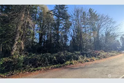 145 Xx 201st Avenue SE, Renton, WA 98058 - Photo 2