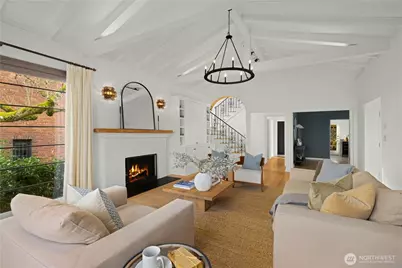 4315 52nd Avenue NE, Seattle, WA 98105 - Photo 4