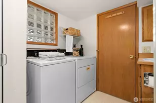 3635 43rd Ave W, Seattle, WA 98199 - Photo 24