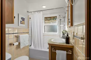 3635 43rd Ave W, Seattle, WA 98199 - Photo 20