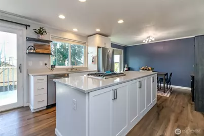 24041 26th Avenue S, Des Moines, WA 98198 - Photo 8