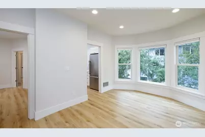 2123 E James Street, Seattle, WA 98122 - Photo 6