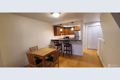 1817 11th Avenue W #F, Seattle, WA 98119 - Photo 4