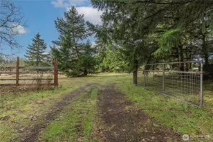 11025 Vancil Rd SE, Yelm, WA 98597 - Photo 24