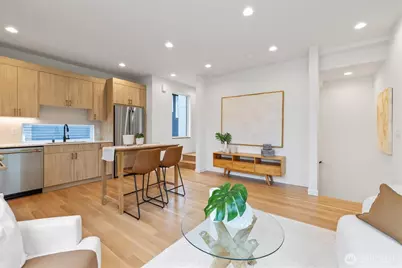 2214 Broadway E #B, Seattle, WA 98102 - Photo 8