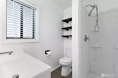 1211 9th Avenue SW, Puyallup, WA 98371 - Photo 10