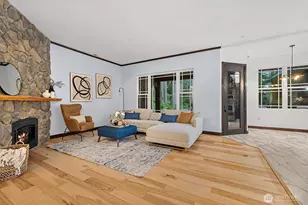 1059 Evergreen Ln, Freeland, WA 98249 - Photo 8