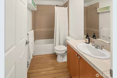 621 5 Avenue N #301, Seattle, WA 98109 - Photo 14