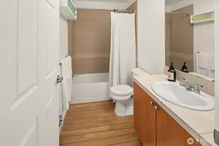 621 5th Ave N, Seattle, WA 98109 - Photo 14