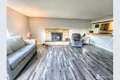 10710 97th Street SW, Tacoma, WA 98498 - Photo 4