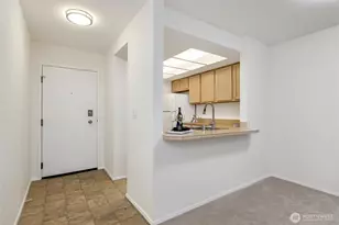 14645 NE 34th St, Bellevue, WA 98007 - Photo 2