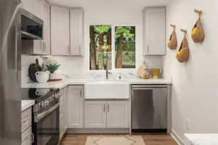 12517 22nd Ave NE, Seattle, WA 98125 - Photo 10