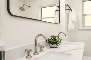 12517 22nd Ave NE, Seattle, WA 98125 - Photo 20