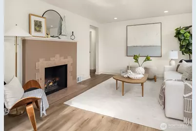 12517 22nd Avenue NE, Seattle, WA 98125 - Photo 4