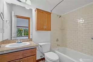 2503 NE 125th St, Seattle, WA 98125 - Photo 20