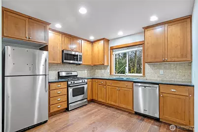 2503 NE 125th Street, Seattle, WA 98125 - Photo 4