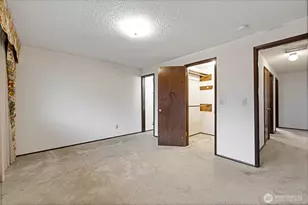 2321 Vista View Dr, Tacoma, WA 98406 - Photo 16