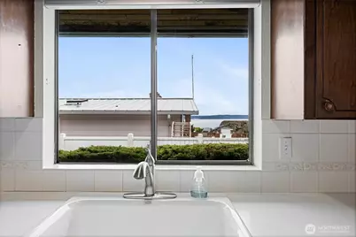 2321 Vista View Drive, Tacoma, WA 98406 - Photo 10