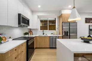 937 N 87th St, Seattle, WA 98103 - Photo 8