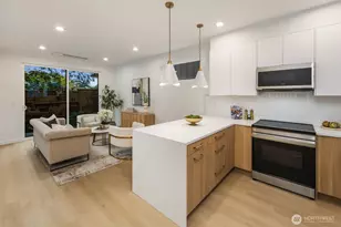 939 N 87th St, Seattle, WA 98103 - Photo 2