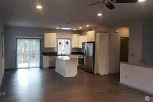 26568 221st Pl SE, Maple Valley, WA 98038 - Photo 2