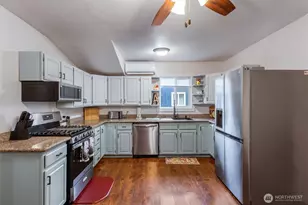 803 Elizabeth St, Kelso, WA 98626 - Photo 8