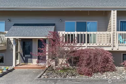 1310 River Road #9, Longview, WA 98632 - Photo 2