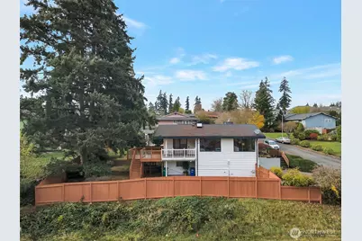 3414 166th Place SW, Lynnwood, WA 98037 - Photo 2