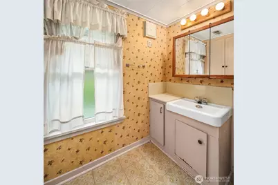 23203 Upper Dorre Don Way SE, Maple Valley, WA 98038 - Photo 16